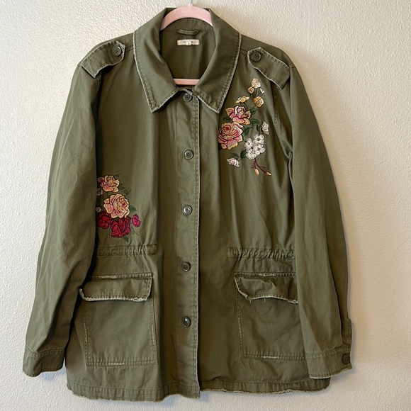 Maurice’s Military Style Jacket Embroidery Distressed Toggle Waist Sz 2 - Picture 1 of 10
